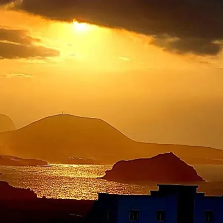 Mit Schoener Aussicht * San Marcos (Tenerife)